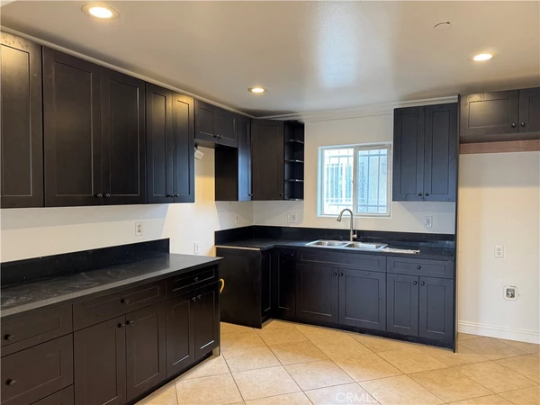 4 bedrooms apartment for rent in South Los Angeles - Central Los Angeles, Los Angeles