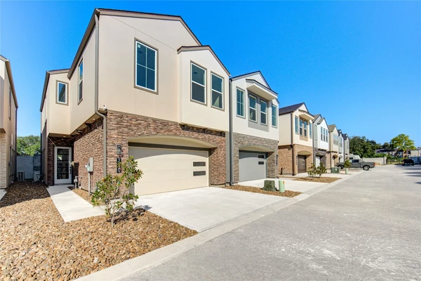 3 bedrooms apartment for rent in Woodlake/ Briar Meadow - West Houston, Houston