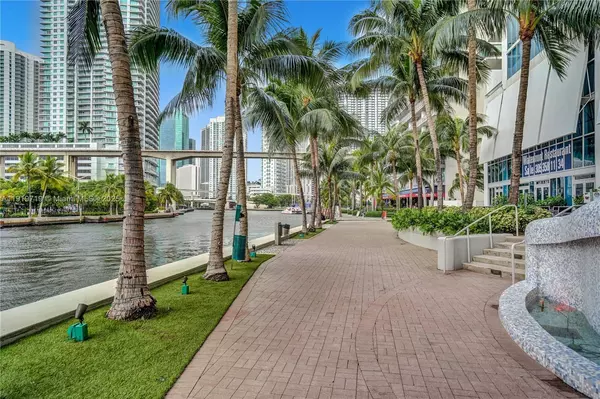 2 bedrooms apartment for rent in Downtown Miami - Miami, Miami