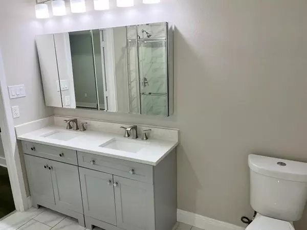 4 bedrooms apartment for rent in Stemmons Corridor - Nw Dallas, Dallas