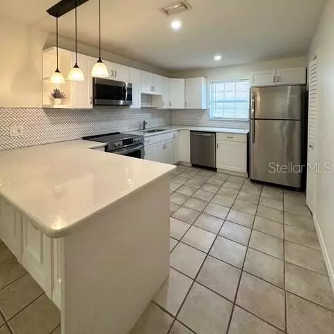 2 bedrooms apartment for rent in Azalea Park - East Orlando, Orlando
