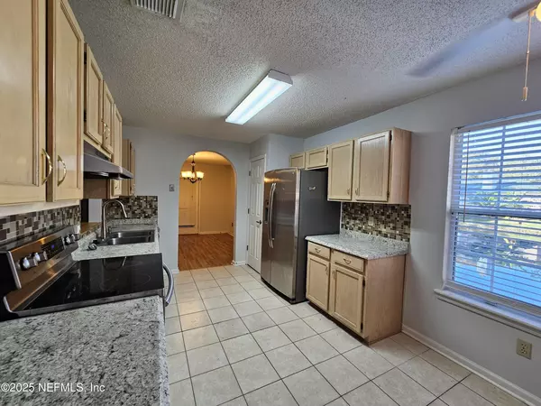 3 bedrooms apartment for rent in Baymeadows - Southside, Jacksonville