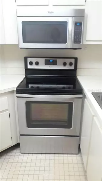 2 bedrooms apartment for rent in Vista East - East Orlando, Orlando