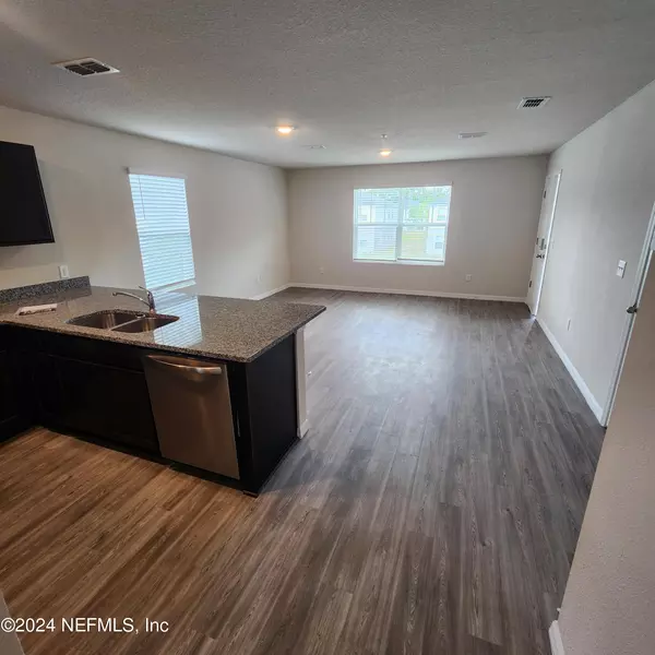 2 bedrooms apartment for rent in Cedar Hills - Westside, Jacksonville