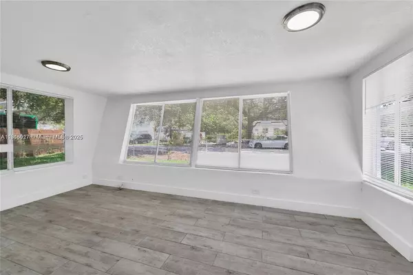 3 bedrooms apartment for rent in North Miami Beach - Miami Dade, Miami