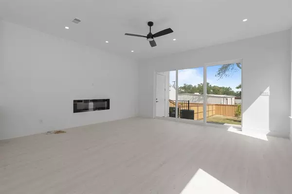 4 bedrooms apartment for rent in Stemmons Corridor - Nw Dallas, Dallas