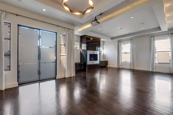 2 bedrooms apartment for rent in Oak Lawn - Ne Dallas, Dallas