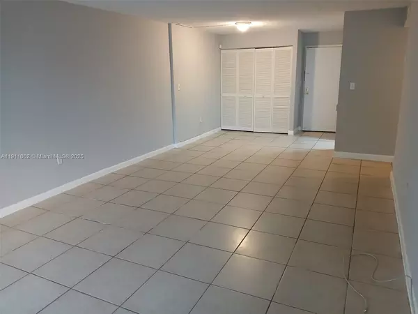 2 bedrooms apartment for rent in Westchester FL - Miami Dade, Miami