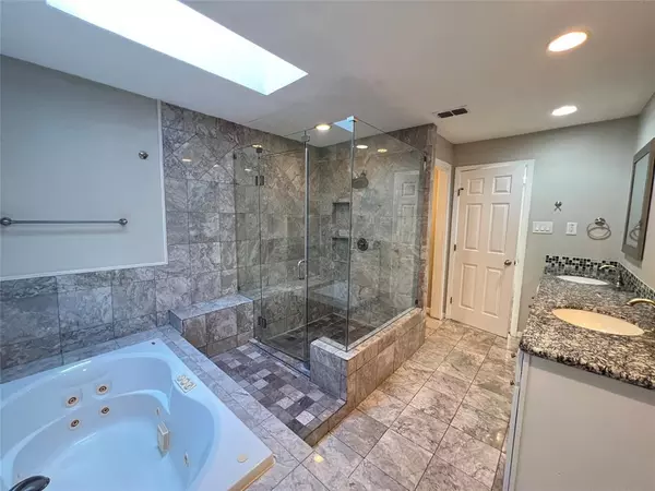 3 bedrooms apartment for rent in Northwood Hills - Ne Dallas, Dallas