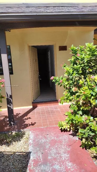 2 bedrooms apartment for rent in West Park - Broward County, Miami