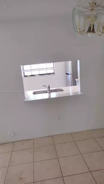 2 bedrooms apartment for rent in West Park - Broward County, Miami