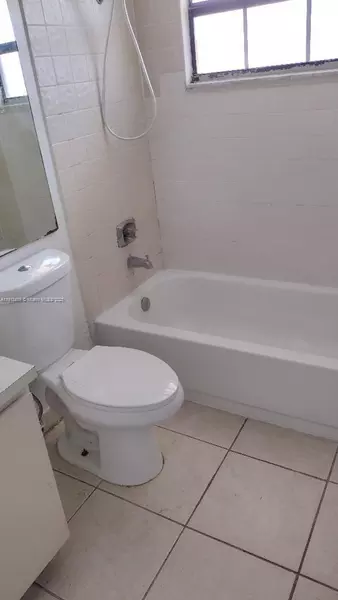 2 bedrooms apartment for rent in West Park - Broward County, Miami