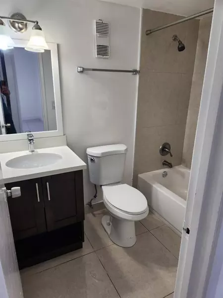 2 bedrooms apartment for rent in Westchester FL - Miami Dade, Miami