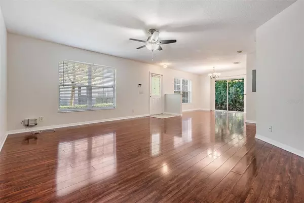 3 bedrooms apartment for rent in Town 'n' Country - West Tampa, Tampa