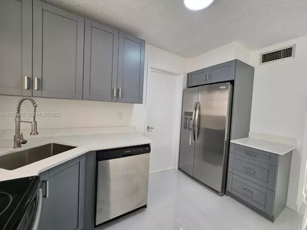 3 bedrooms apartment for rent in West Miami - Miami Dade, Miami