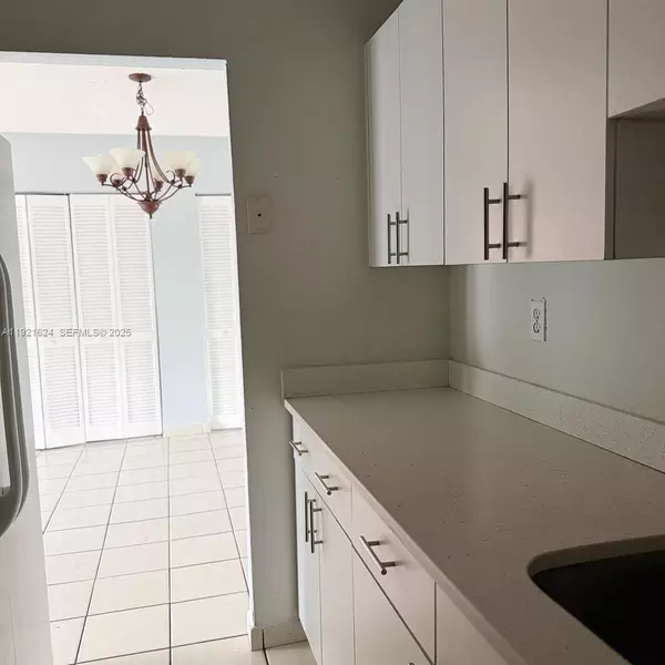 2 bedrooms apartment for rent in West Miami - Miami Dade, Miami