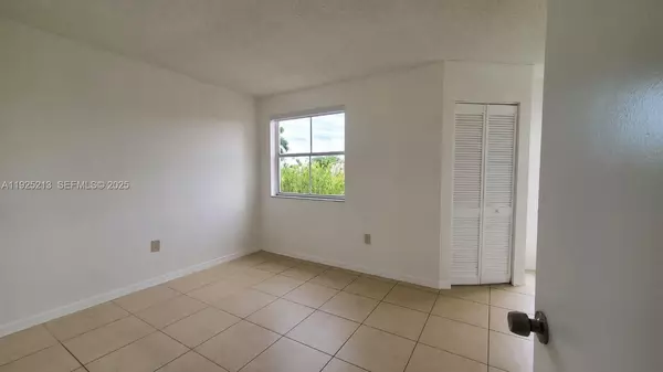 2 bedrooms apartment for rent in Westchester FL - Miami Dade, Miami
