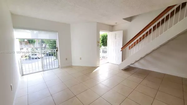 2 bedrooms apartment for rent in Westchester FL - Miami Dade, Miami