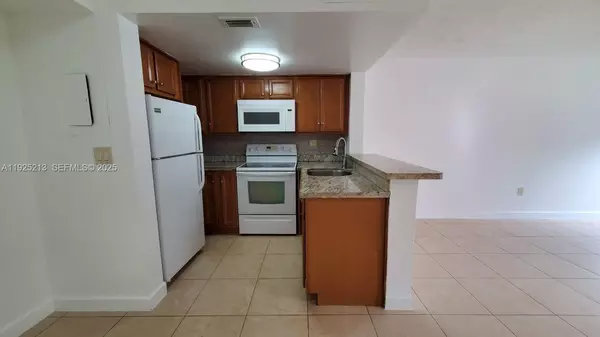 2 bedrooms apartment for rent in Westchester FL - Miami Dade, Miami