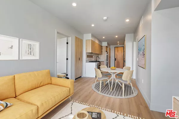 2 bedrooms apartment for rent in Sawtelle - Westside / South Bay, Los Angeles