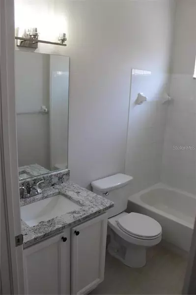 4 bedrooms apartment for rent in Town 'n' Country - West Tampa, Tampa