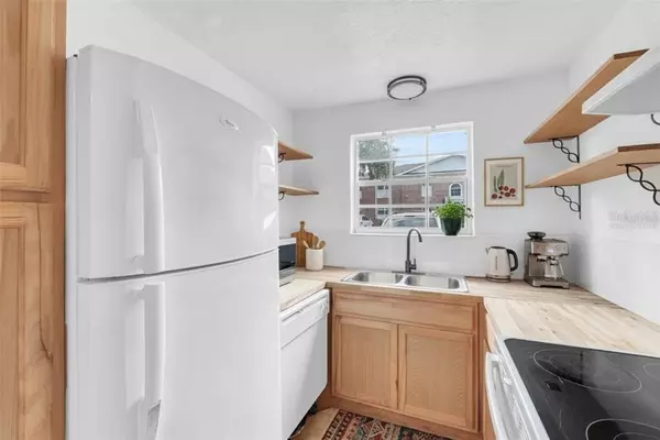 2 bedrooms apartment for rent in Azalea Park - East Orlando, Orlando