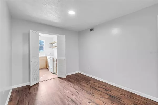 2 bedrooms apartment for rent in Azalea Park - East Orlando, Orlando