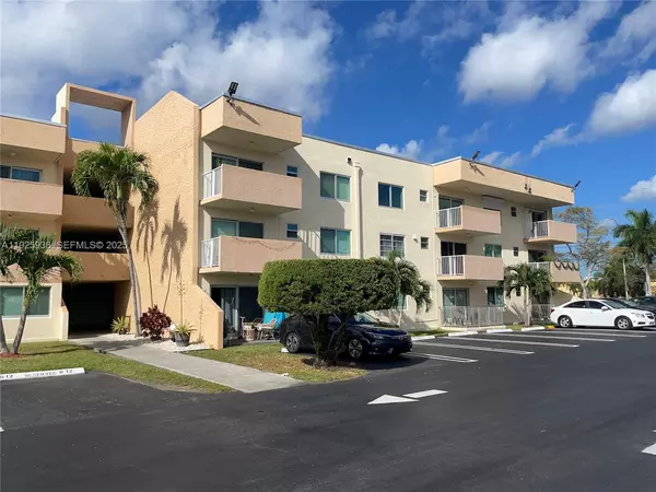 2 bedrooms apartment for rent in Westchester FL - Miami Dade, Miami