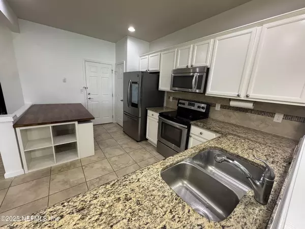 3 bedrooms apartment for rent in Bartram Park - Southside, Jacksonville