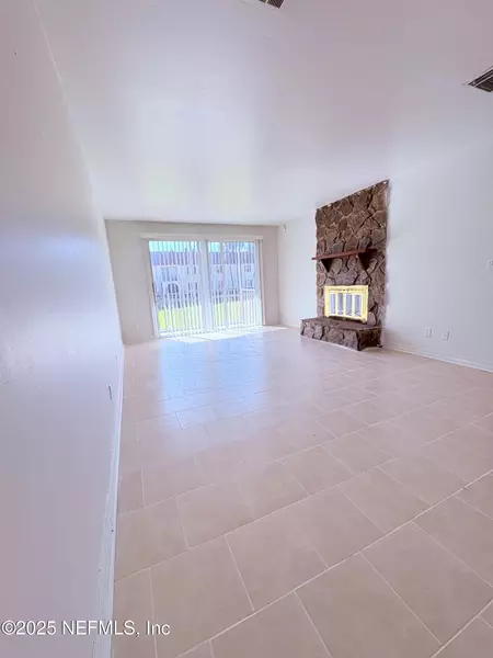 3 bedrooms apartment for rent in Hogan - Southside, Jacksonville