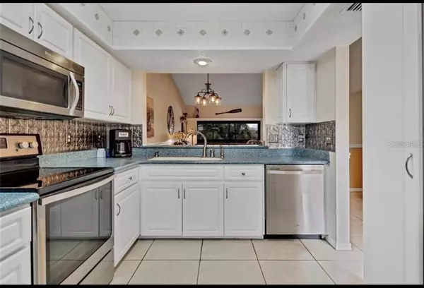 2 bedrooms apartment for rent in The Meadows - Sarasota, Sarasota