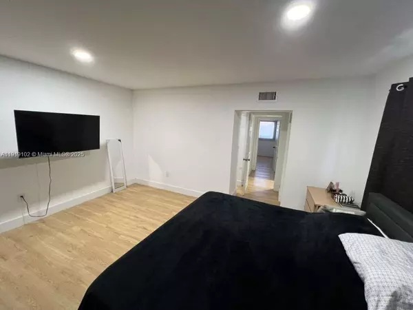 2 bedrooms apartment for rent in North Miami Beach - Miami Dade, Miami