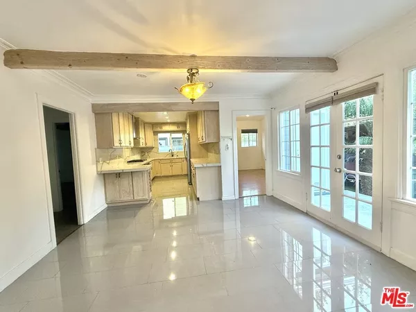 3 bedrooms apartment for rent in Mid City - Central Los Angeles, Los Angeles