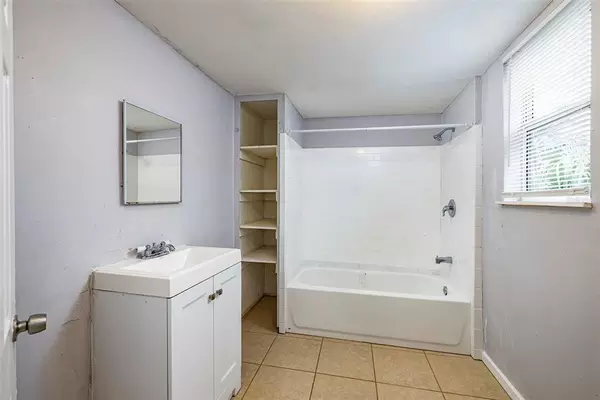 2 bedrooms apartment for rent in Macfarlane Park - West Tampa, Tampa