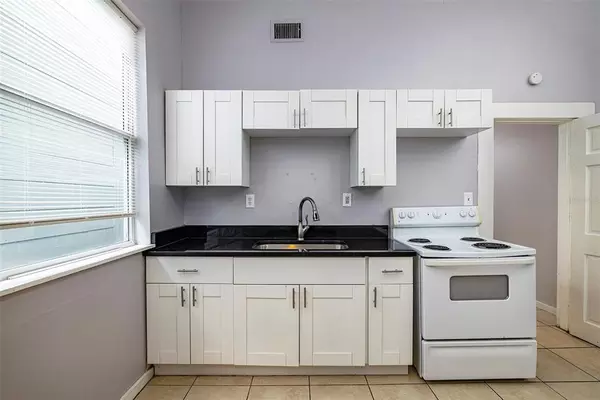 2 bedrooms apartment for rent in Macfarlane Park - West Tampa, Tampa