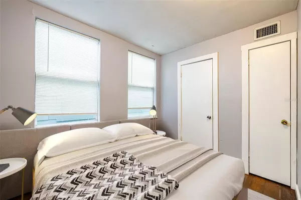 2 bedrooms apartment for rent in Macfarlane Park - West Tampa, Tampa