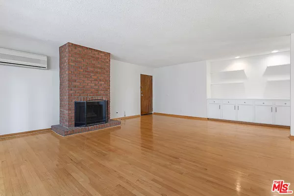2 bedrooms apartment for rent in Brentwood - Westside / South Bay, Los Angeles