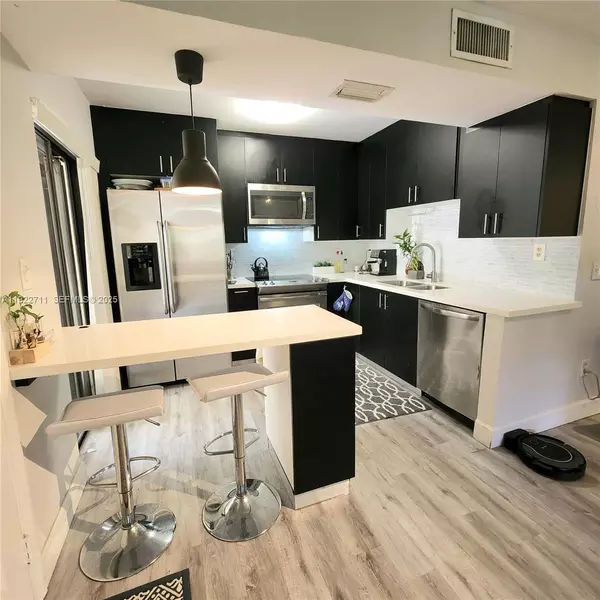 2 bedrooms apartment for rent in West Park - Broward County, Miami