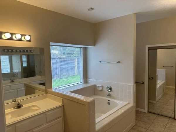 5 bedrooms apartment for rent in North Houston - Nw Houston, Houston