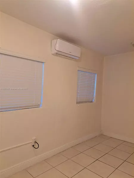 3 bedrooms apartment for rent in Brownsville MIA - Miami Dade, Miami