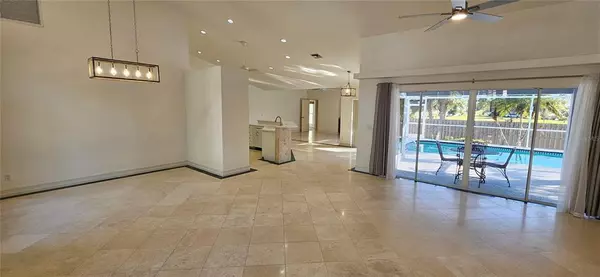 4 bedrooms apartment for rent in Villas - Fort Myers, Fort Myers