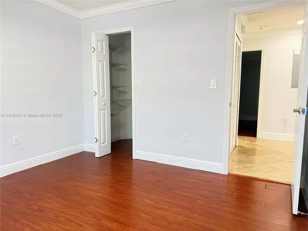3 bedrooms apartment for rent in Westchester FL - Miami Dade, Miami