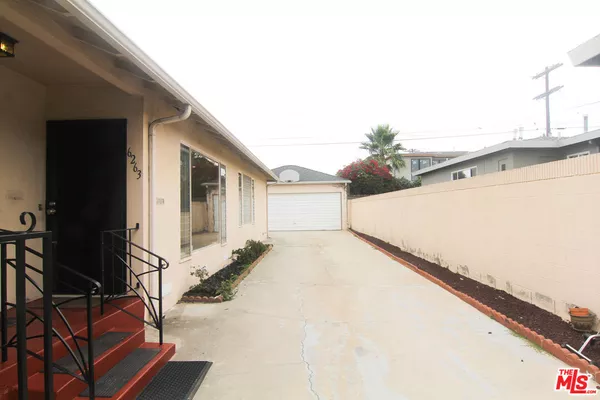 2 bedrooms apartment for rent in Inglewood - Westside / South Bay, Los Angeles