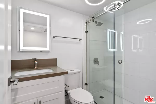 1 bedroom apartment for rent in Lake Balboa - San Fernando Valley, Los Angeles