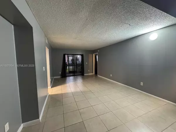 3 bedrooms apartment for rent in West Park - Broward County, Miami