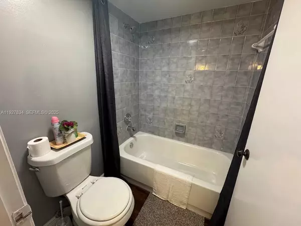 3 bedrooms apartment for rent in West Park - Broward County, Miami