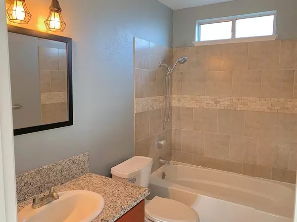 3 bedrooms apartment for rent in Morrison Creek - SE SAC, Sacramento