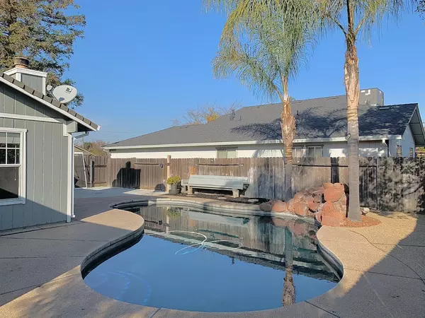 3 bedrooms apartment for rent in Morrison Creek - SE SAC, Sacramento