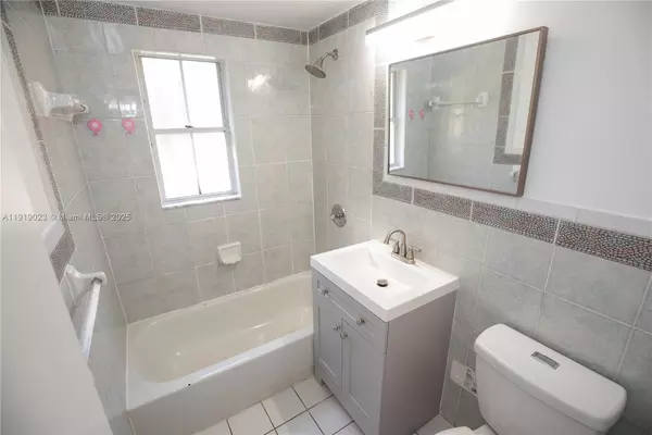 2 bedrooms apartment for rent in Coconut Grove - Miami, Miami