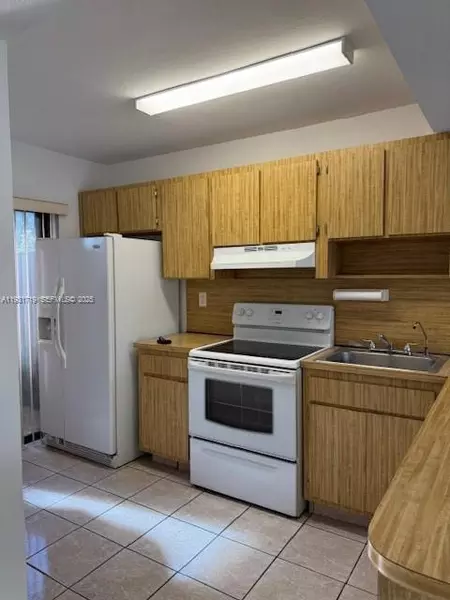 2 bedrooms apartment for rent in Westchester FL - Miami Dade, Miami